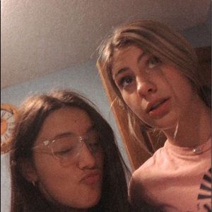 Meet your Posher, Addison